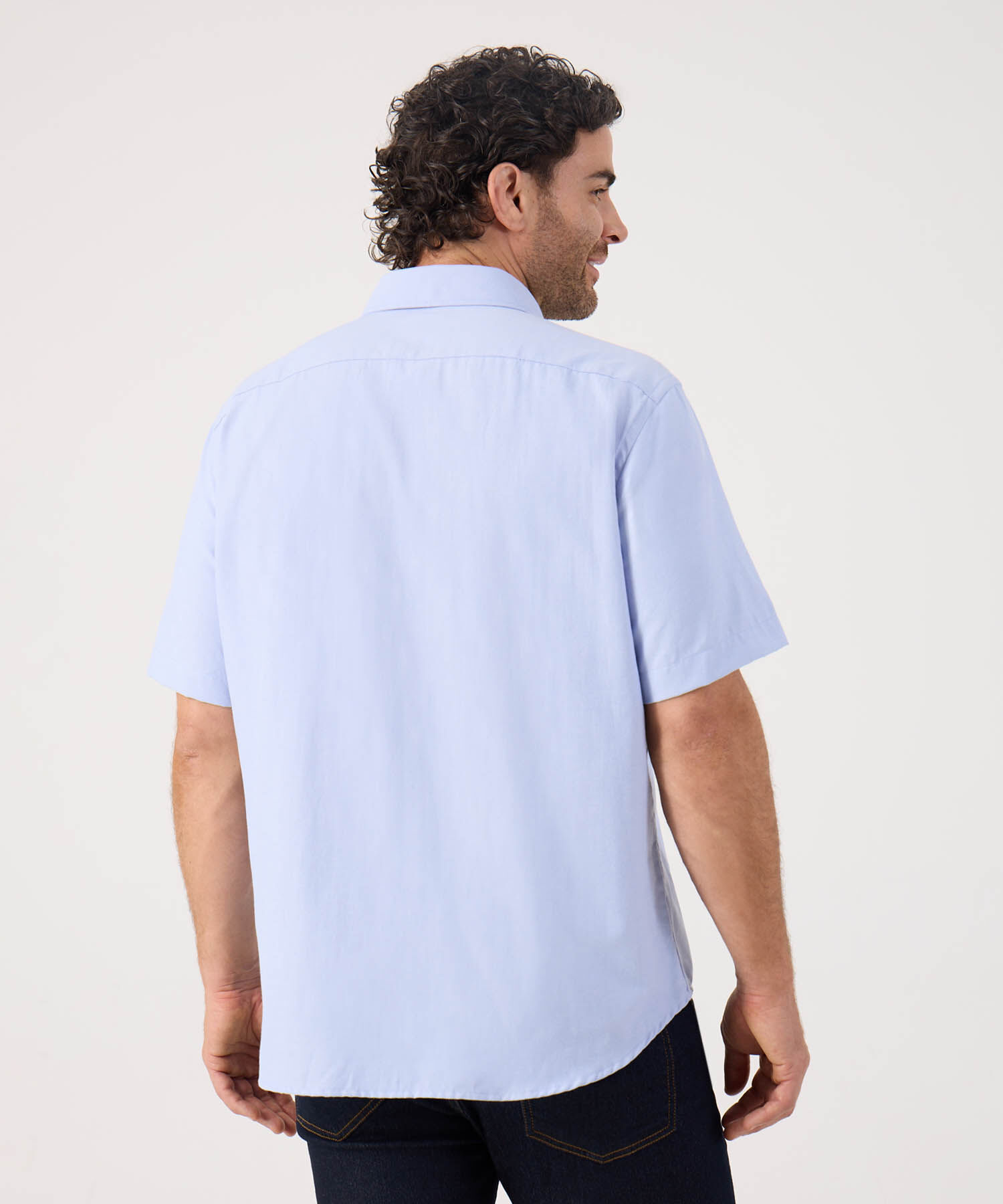 Camisa Manga Corta con Bordado en Bolsillo Hombre